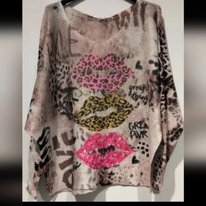 The Chandra Colorful Graphic Women's Top Made in Italy